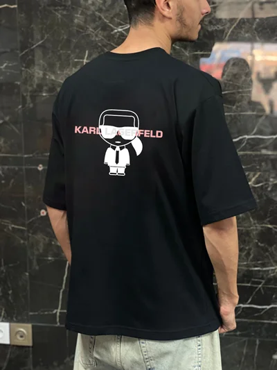 تیشرت باکسی 100 درصد نخ پنبه طرح کارل لاگرفلد